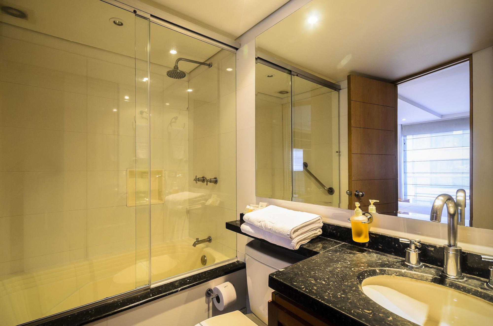 Travelers Obelisco Apartamentos Богота Экстерьер фото